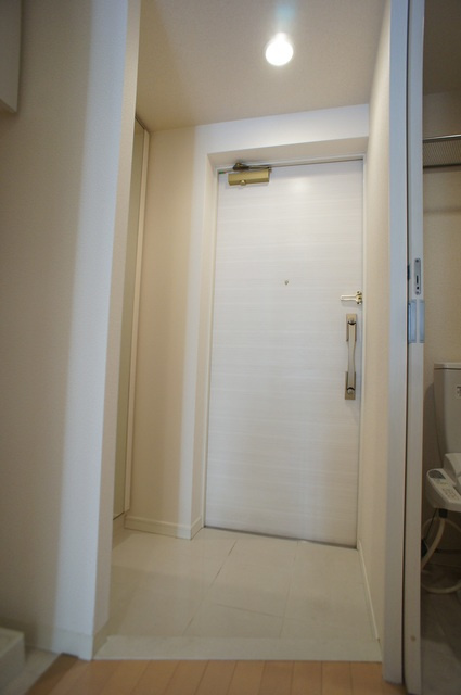 アーバンファースト錦糸町住吉　７０２号室の玄関