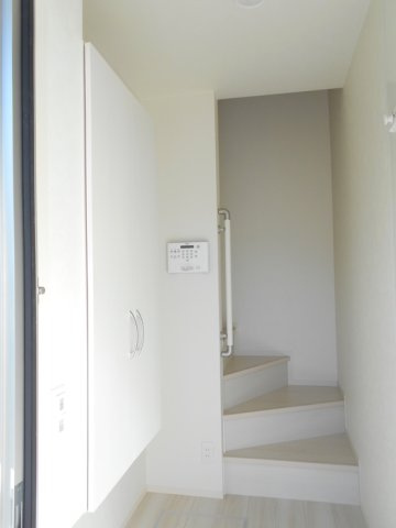 プレミアムリコス壱号館の玄関