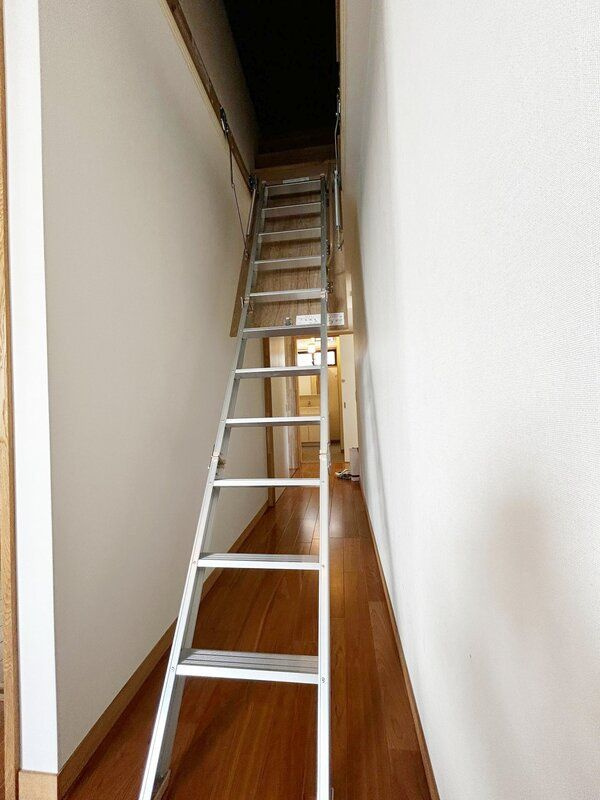 ＥＳＣＡＬＩＥＲ　ＴＯＤＯＲＯＫＩの洋室