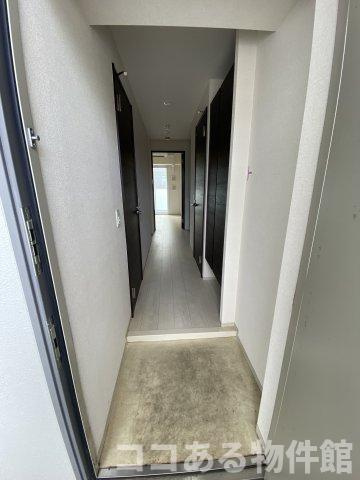 ルリアン板宿の玄関
