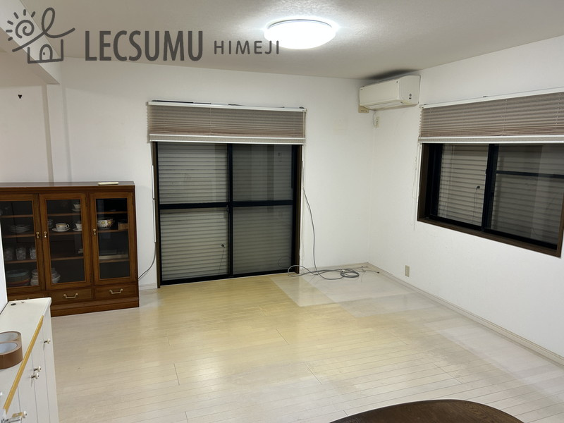 姫路市的形町的形/中古戸建の居間・リビング