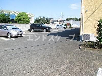 メゾン・ド・アンソレイエの駐車場|高崎、前橋のお部屋探しはエンドスケープまで！お客様の理想お聞かせ下さい♪