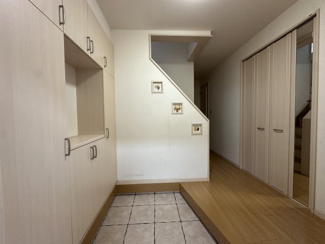 桂木　中古戸建の玄関
