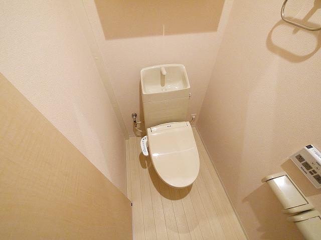 RISE東生駒のトイレ|コンパクトで使いやすいトイレです