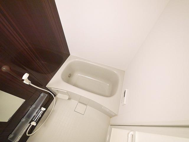 RISE東生駒の浴室|コンパクトで使いやすいお風呂です