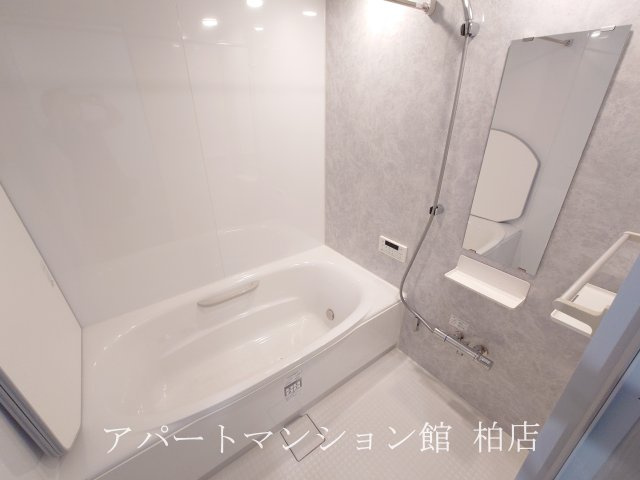 ボヌールメゾンCの浴室