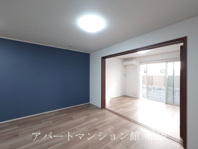 ボヌールメゾンCの居間・リビング