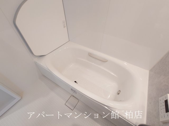 ボヌールメゾンCの浴室