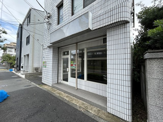 メゾンベール西亀有のエントランス