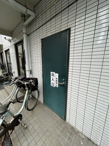 メゾンベール西亀有のエントランス