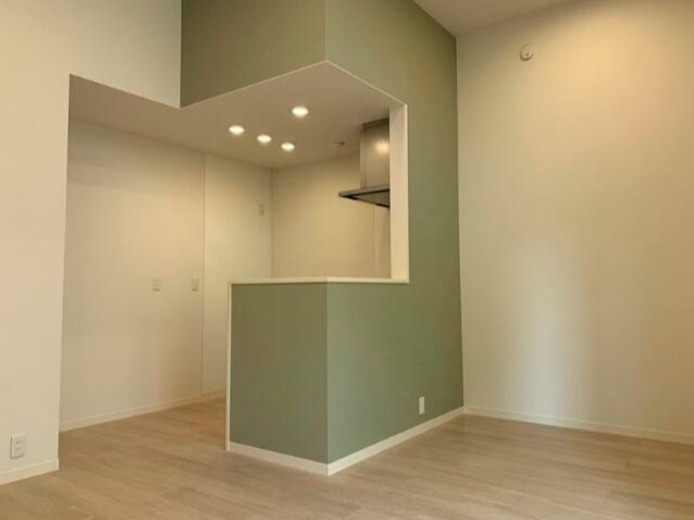 CALM HOMEの居間・リビング