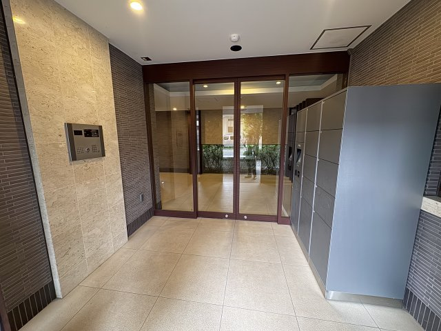 ふぁみーゆ天王寺Ⅱのエントランス