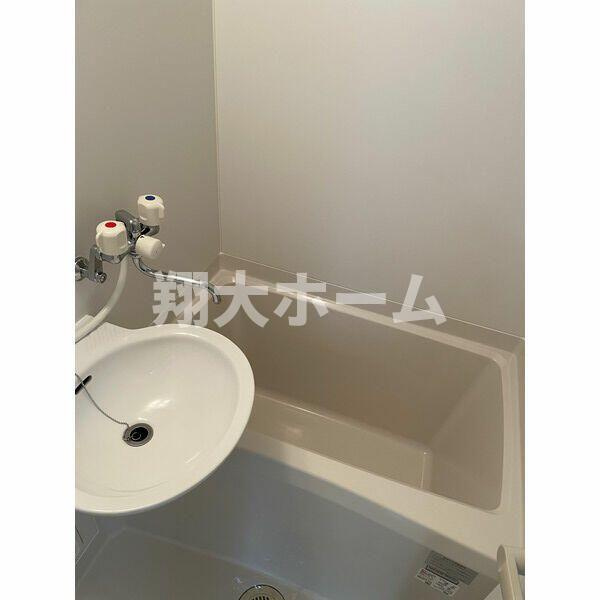 エクシード根岸の洗面所