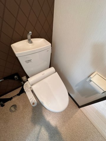 カトルセゾン調布のトイレ|別号室の写真です