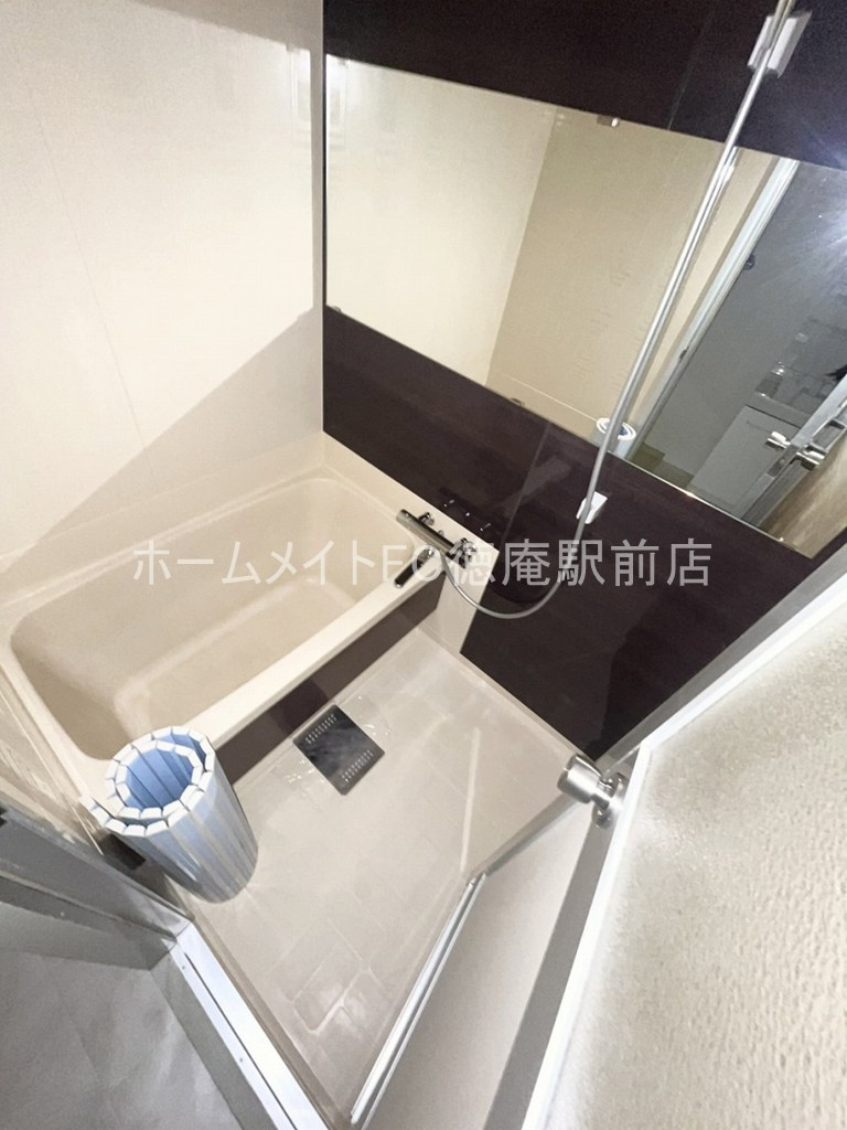 東大阪市高井田本通７丁目の賃貸マンションの浴室
