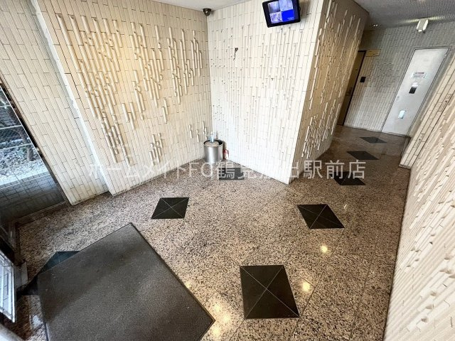東大阪市高井田本通７丁目の賃貸マンションのロビー