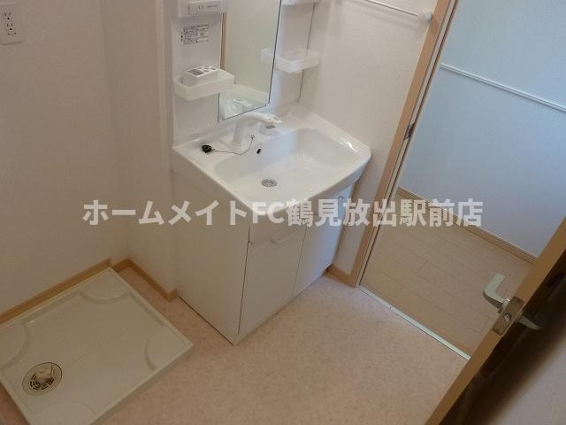 大阪市城東区諏訪４丁目のアパートの洗面所