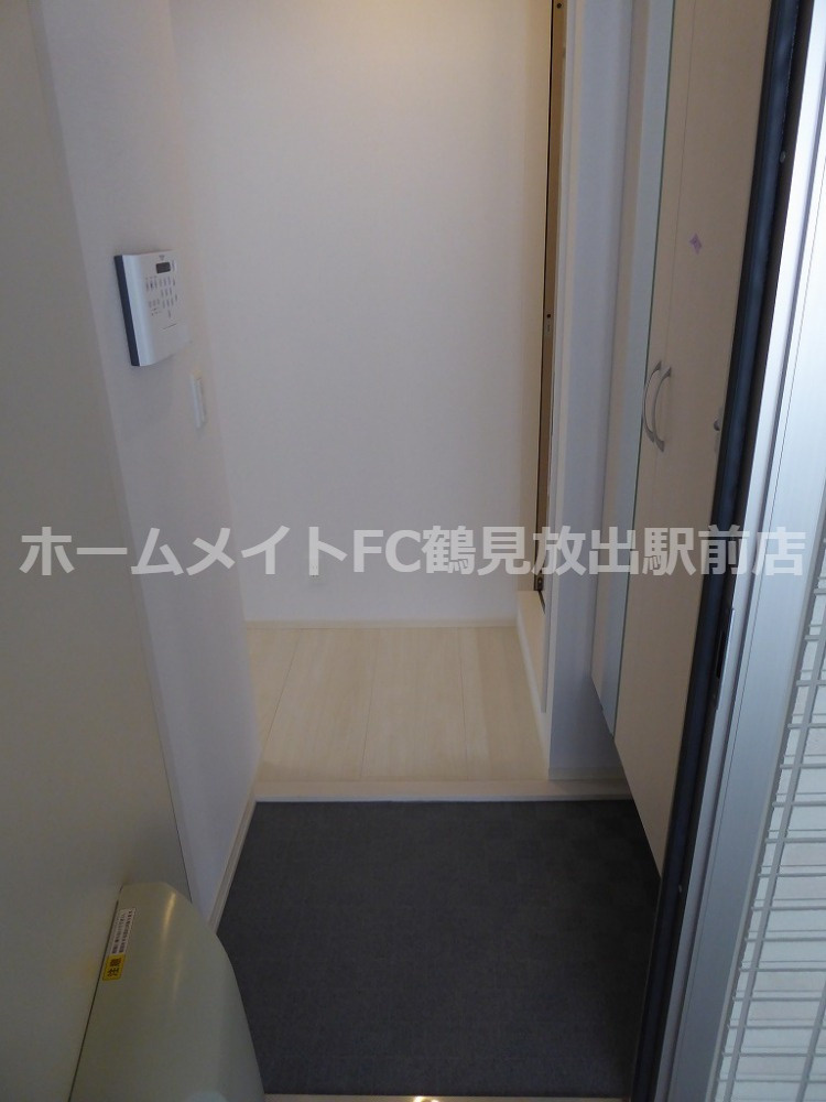 東大阪市稲田上町１丁目のハイツの玄関