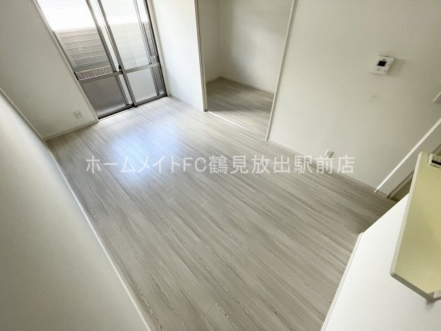 東大阪市森河内西１丁目のハイツの居間・リビング