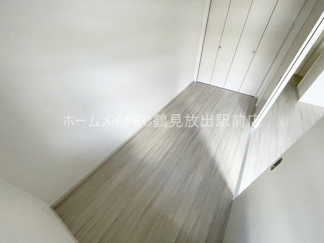 東大阪市森河内西１丁目のハイツの洋室