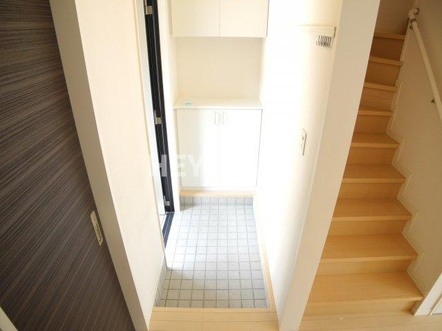 グランディアたちばなⅠ棟の玄関