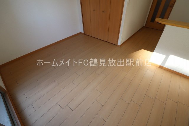 大阪市鶴見区放出東３丁目の賃貸マンションの洋室