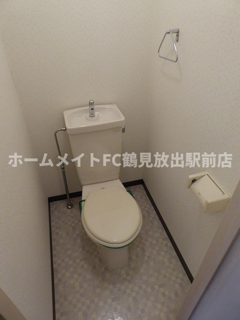 東大阪市高井田の賃貸マンションのトイレ