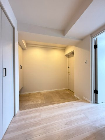 ライオンズマンション福住の玄関
