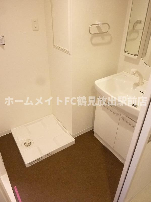 大阪市城東区東中浜８丁目の賃貸マンションの洗面所