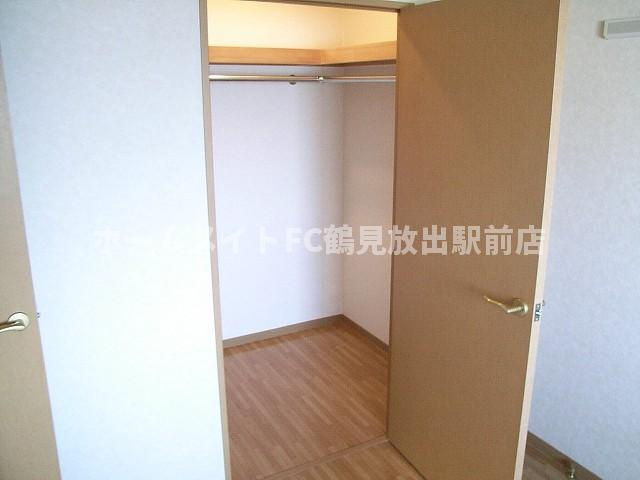 大阪市鶴見区安田２丁目の賃貸マンションの収納