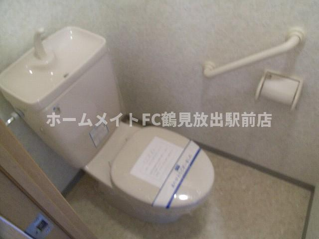 大阪市鶴見区安田２丁目の賃貸マンションのトイレ