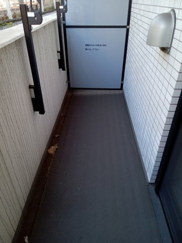 川崎市麻生区高石３丁目の賃貸マンションのバルコニー