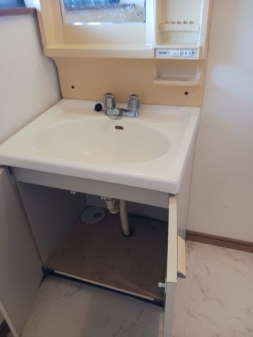 コーポ平岡の独立洗面台|※過去の室内写真のため現況と異なる場合があります