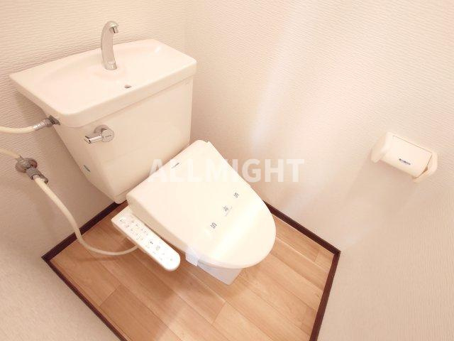 川崎市多摩区菅稲田堤１丁目の賃貸マンションのトイレ|★お部屋探しはオールマイト不動産までご相談下さい♪