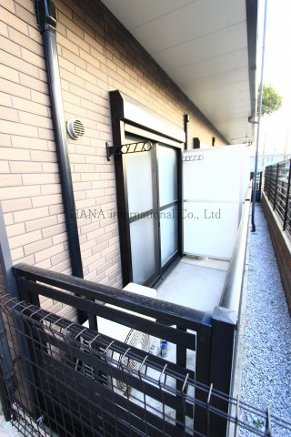 レオネクストパークサイド伊勢町のバルコニー
