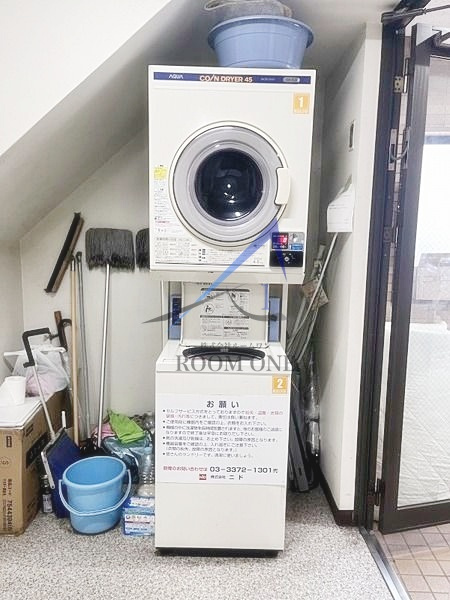 西日暮里駅前ハイツのその他|洗濯機置き場です。