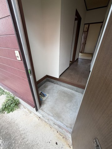玉名郡長洲町大字長洲のアパートの玄関