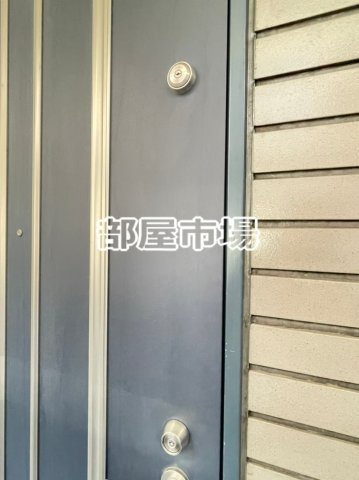 コルトンハイツの玄関|ダブルロック