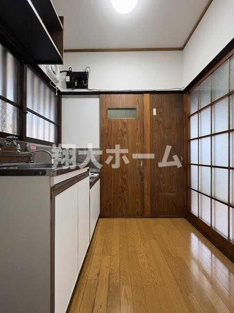 山田荘の玄関