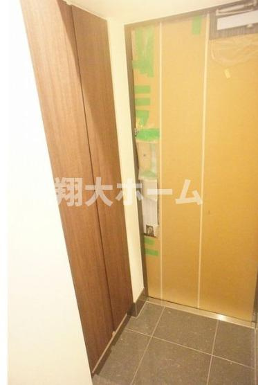 エルスタンザ文京千駄木の玄関