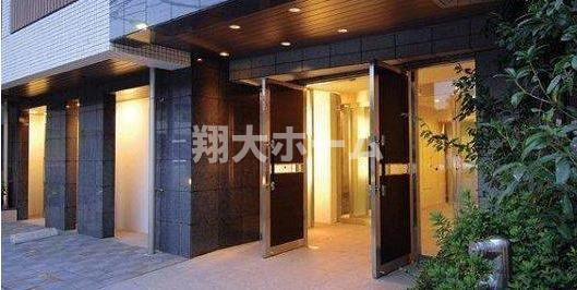 コンシェリア文京根津のエントランス