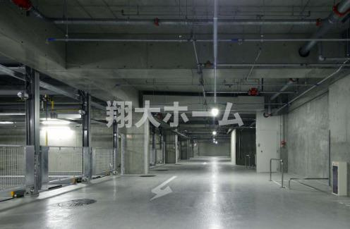 浅草タワーの駐車場