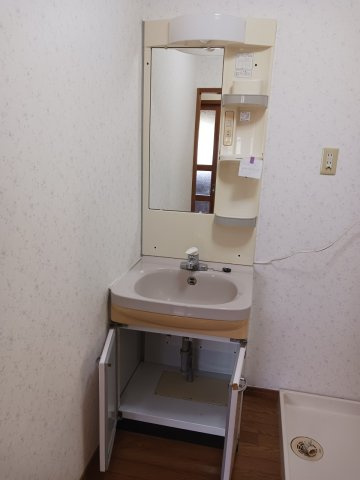 センチュリーハイツの独立洗面台|※現状入居です