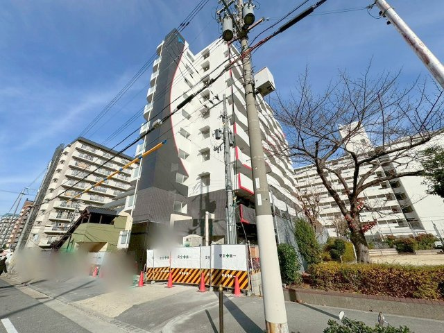 セレニテ新大阪アリエの外観