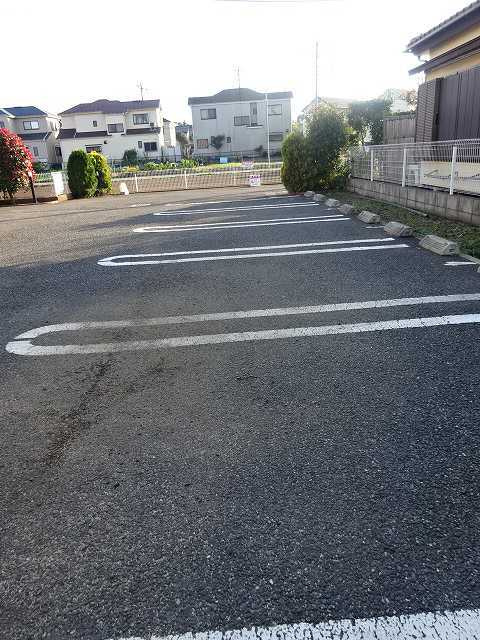 グランソレイユの駐車場|駐車場