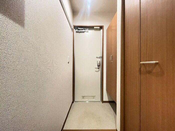 大黒屋ハイツ 三番館の玄関