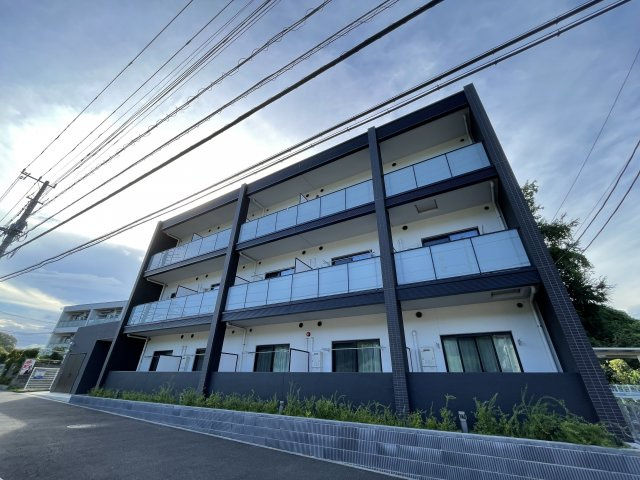 ＬＯＣ’Ｓ　ＫＵＲＯＫＡＷＡの外観