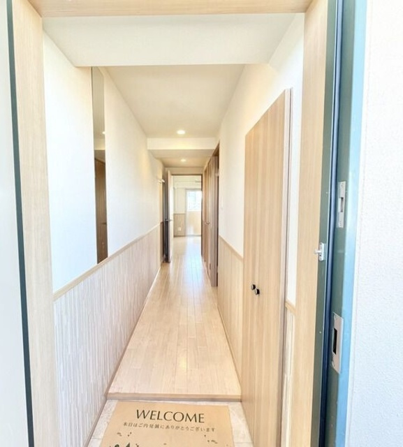 苦竹レジデンス壱番館の玄関