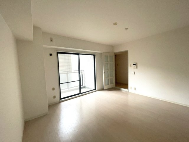 ロイヤル六甲駅前の居間・リビング