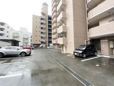 【駐車場】 | フォルスト平尾 | 駐車場